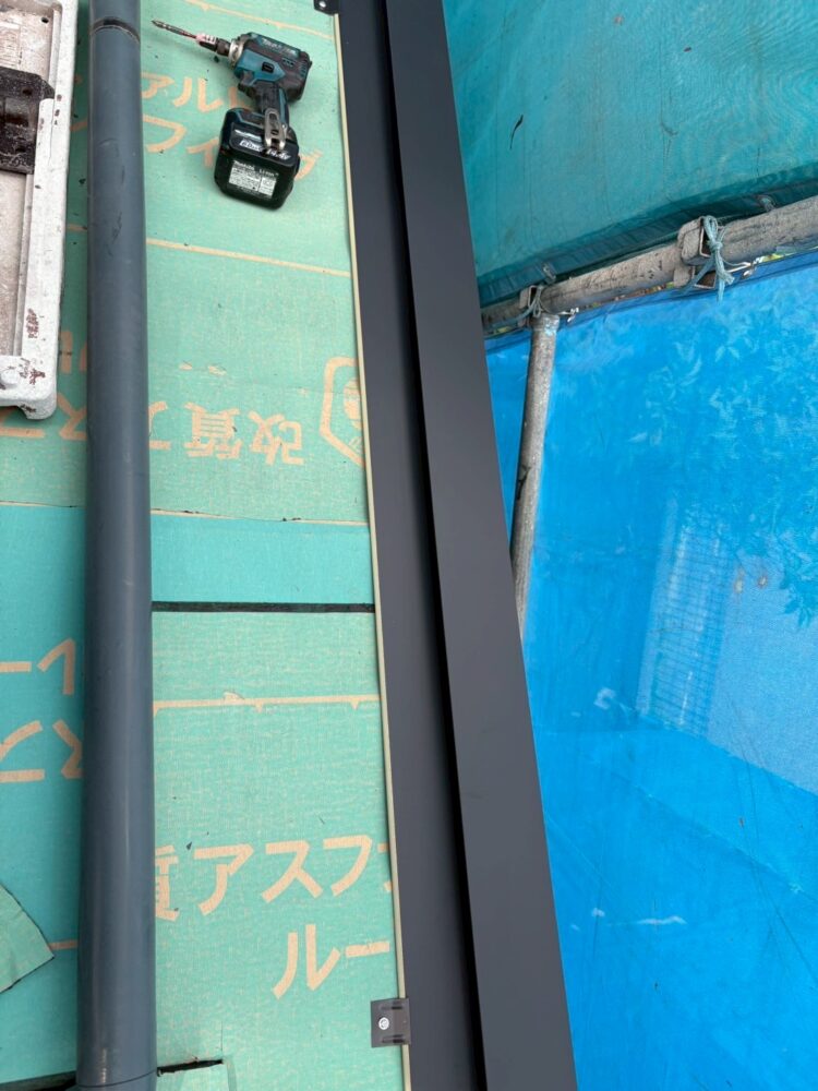 【屋根カバー工法】役物取付け