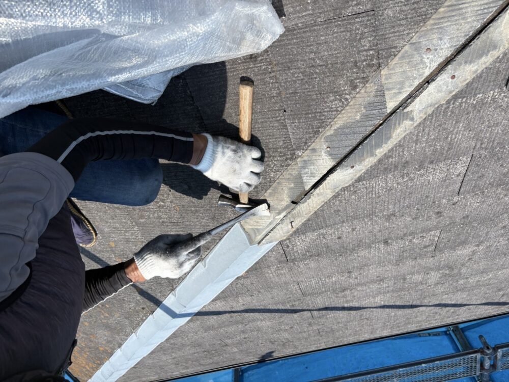 【屋根カバー工法】既存板金撤去