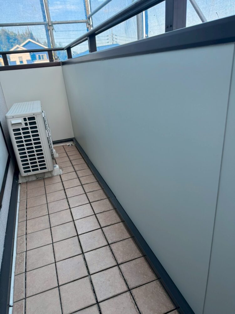 【補修】ベランダ板金施工