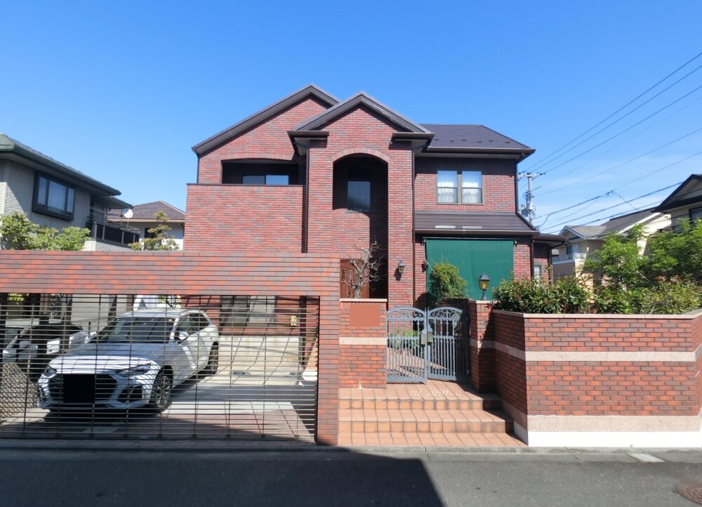 【広島市西区】付帯部塗装工事 屋根カバー工法 FRP防水工事 トイ架け替え工事 網戸交換工事　M様邸